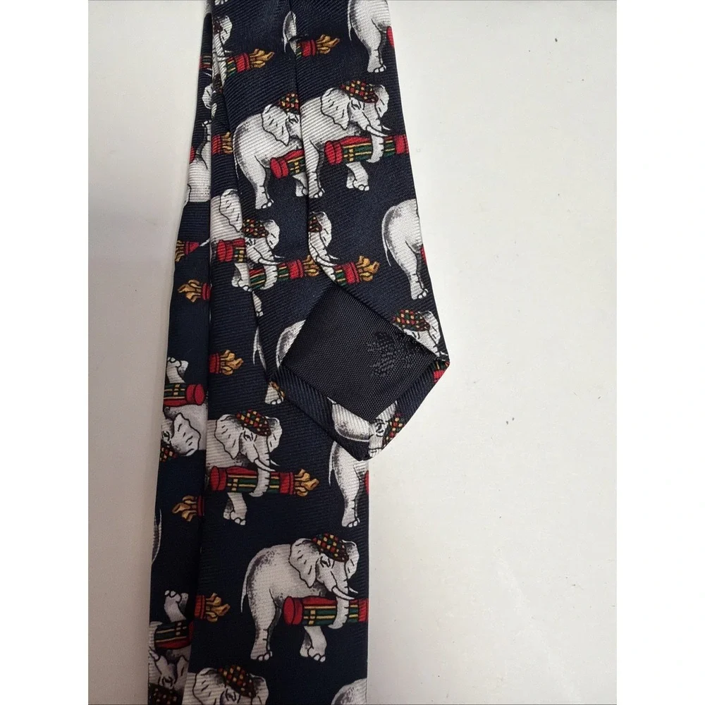 Brooks Brothers Necktie Makers Silk‎ Elephant Print Circus Tie